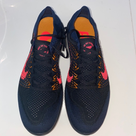 Nike Free RN Flyknit - Picture 2 of 3